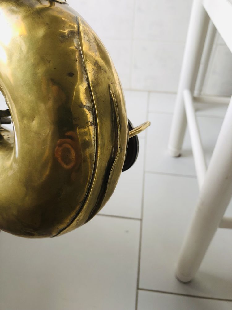 Saxofone barítono Profissional Conn 12M (USA)