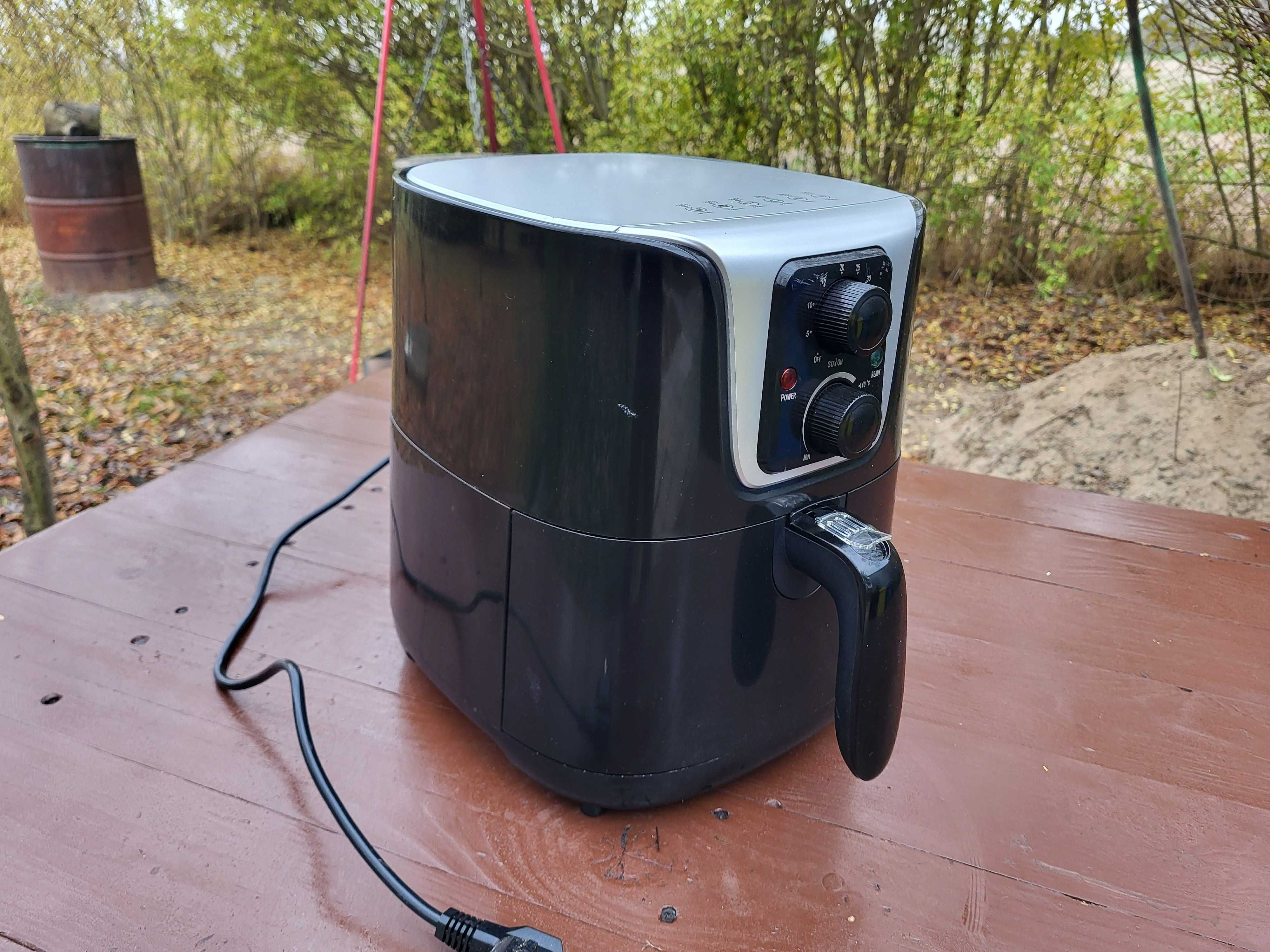 Frytkownica  bez tłuszczowa AMAZON BASICS DF7006T-GS
