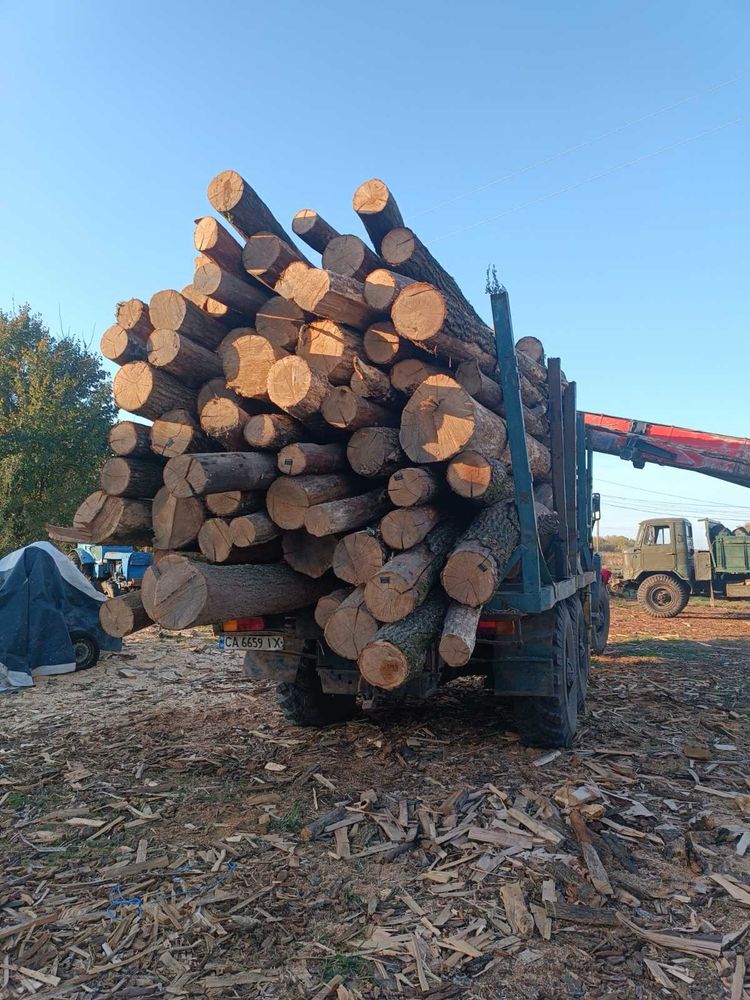 Продам УРАЛ лісовоз з маніпулятором 4320