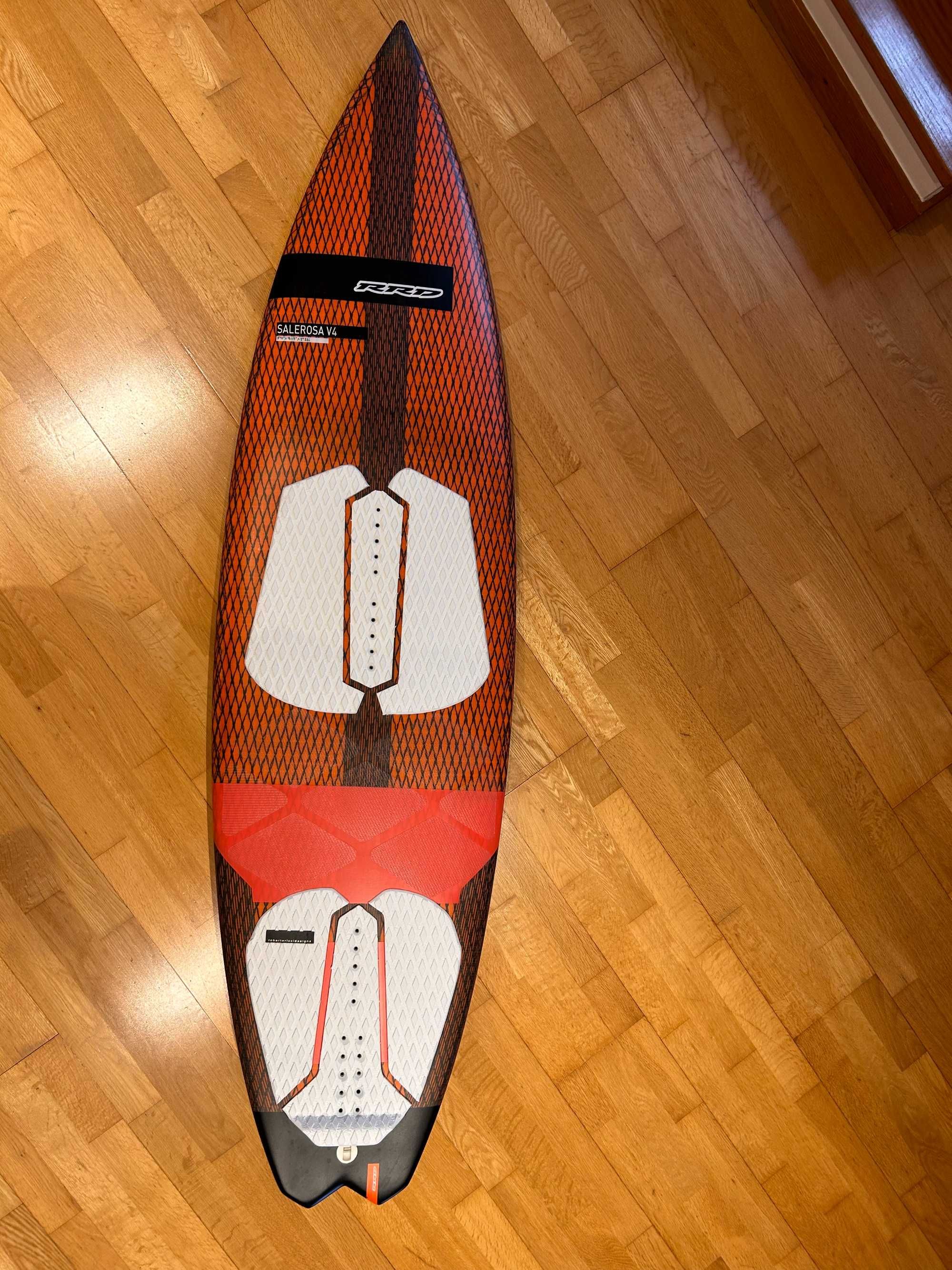 Prancha Kitesurf kite RRD Salerosa 5'10" - como nova