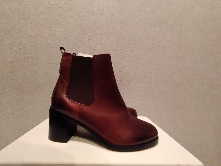 Нові жіночі ботильйони (напівчобітки) винного кольору Welfare р. 40