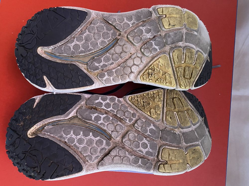 Женские кроссовки Hoka размер 38,5