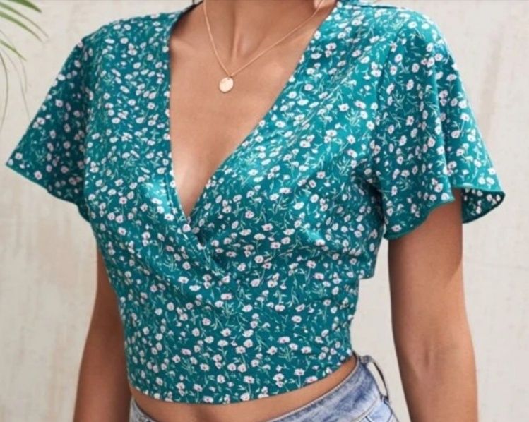 Blusa azul florida