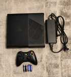 Konsola Xbox 360 slim 250 Gb + Ładowarka z Padem + 4 batarei