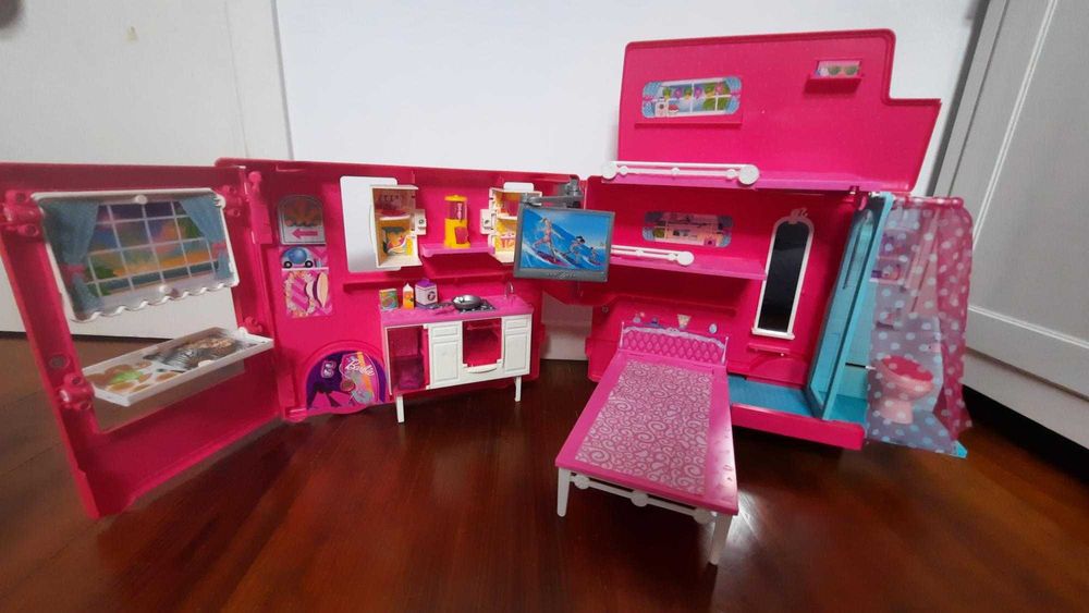 Barbie Autocaravana para acampar