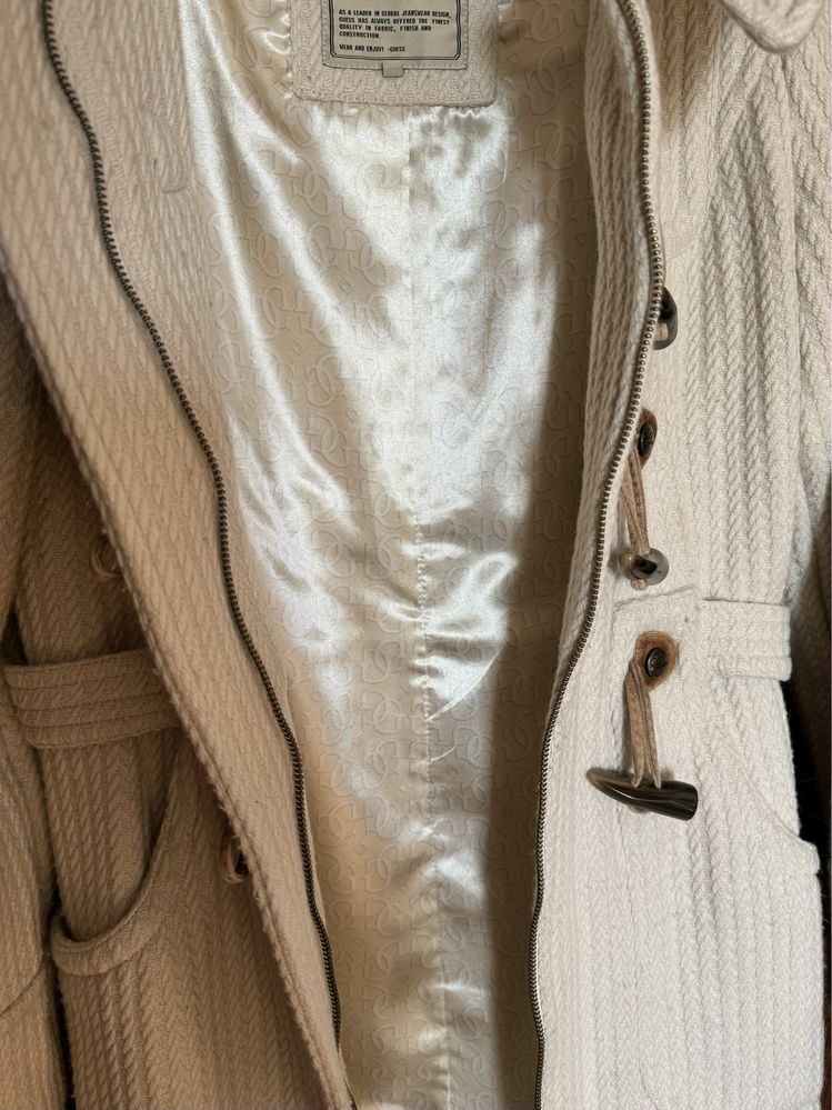 Casaco da marca Guess