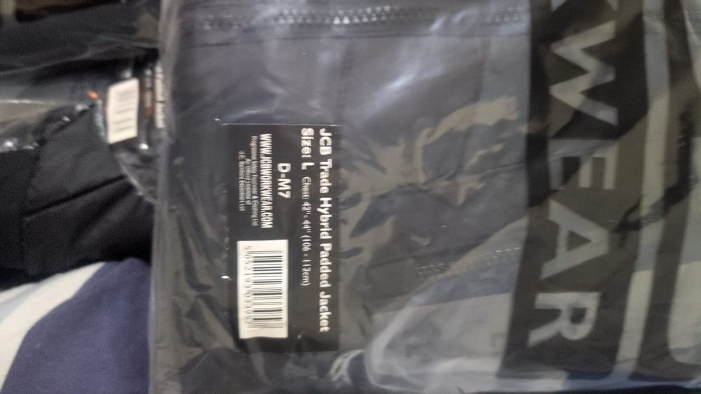 Kurtka robocza JCB Trade Hybrid Padded Jacket z polarową podszewką