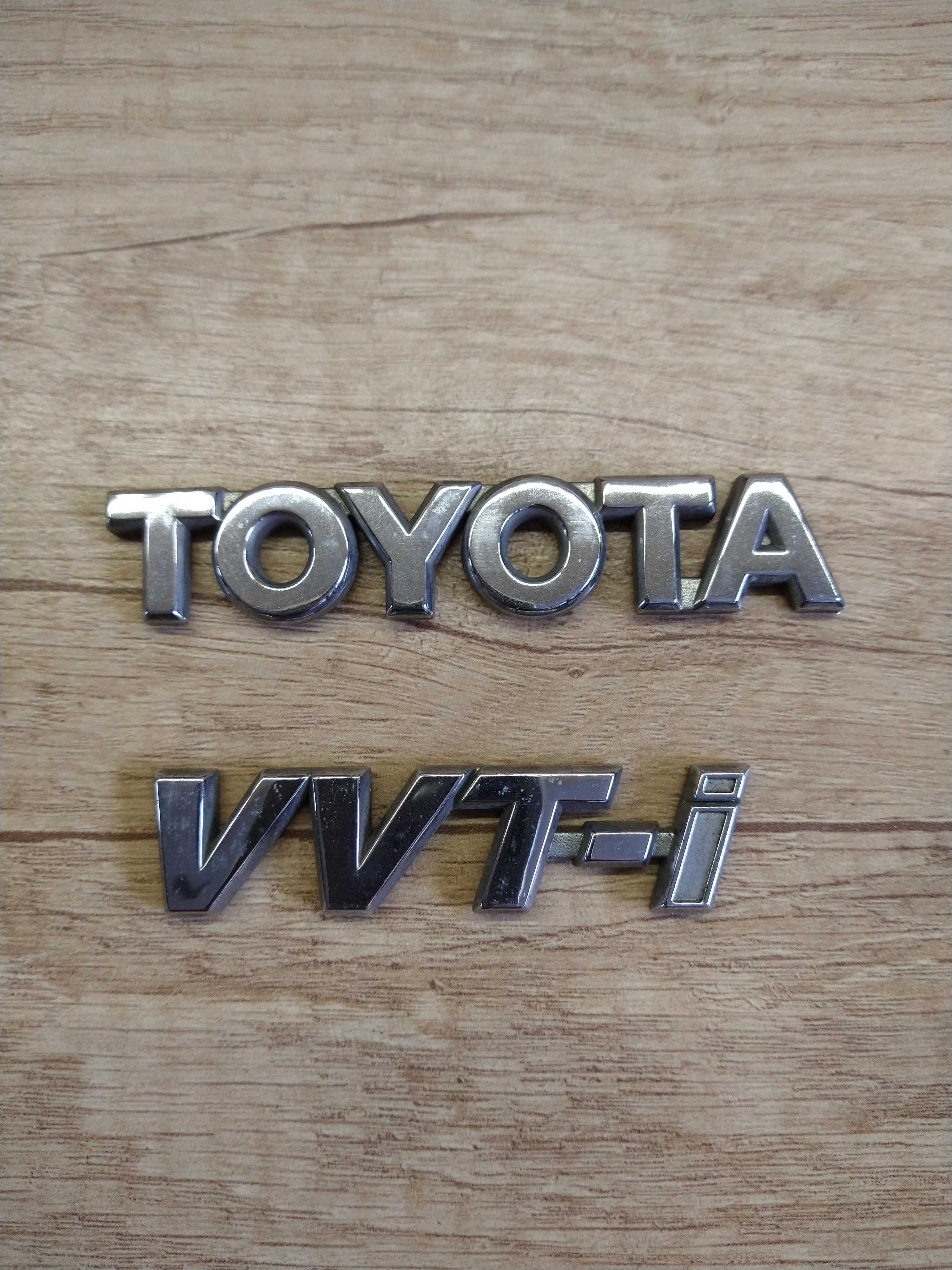 emblematy Toyota