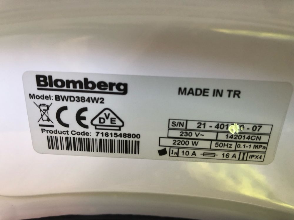 2 в 1 пральна сушильна машина Blomberg BED384W2 8/5 кг 2023 рік.
