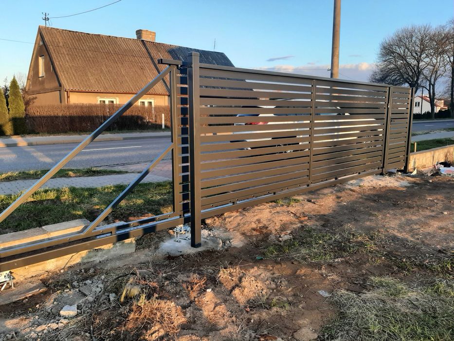 Brama przesuwna palisadowa 4000x1500 w komplecie