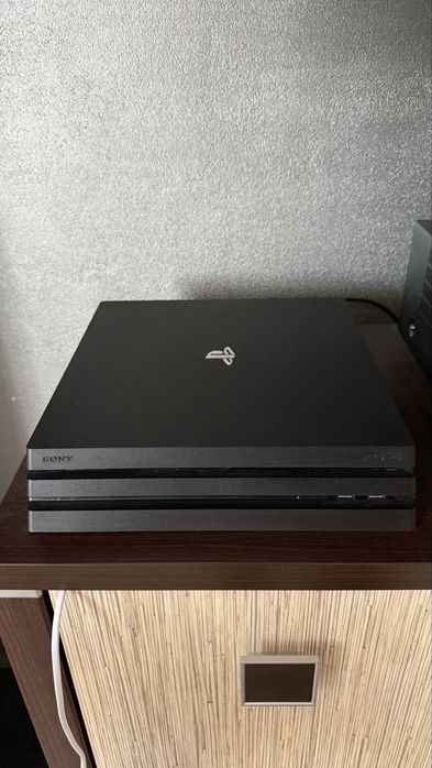 Playstation 4 pro 1TB
