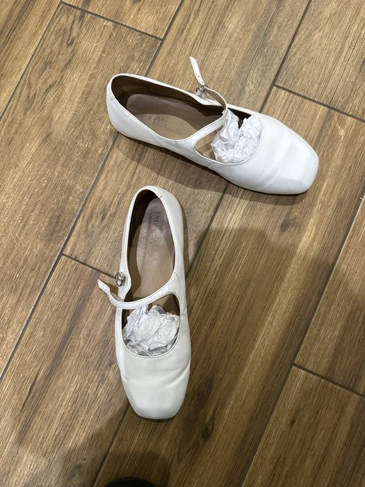 Білі Балетки IKOS