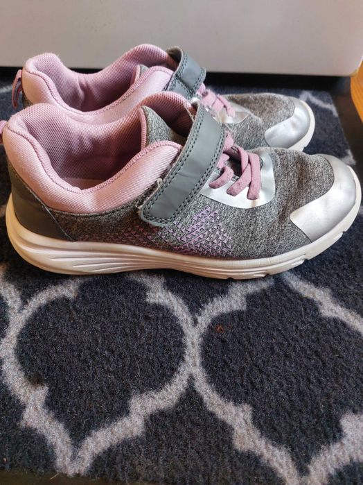 Buty sportowe dla dziewczynki adidasy