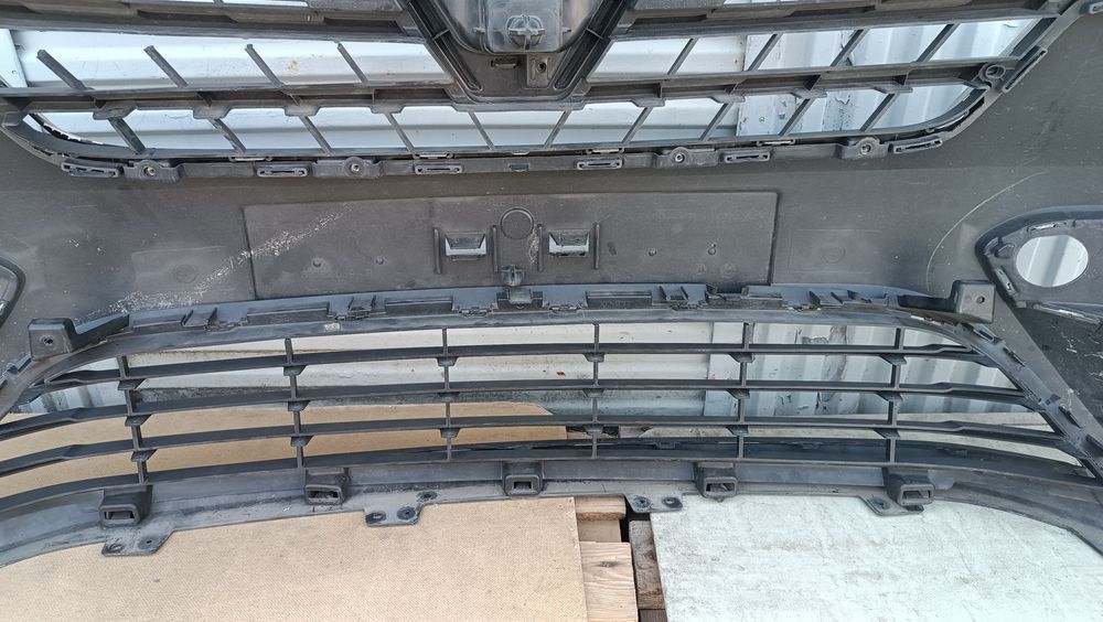 Vendo parachoque de frente Renault Kangoo ano 2021