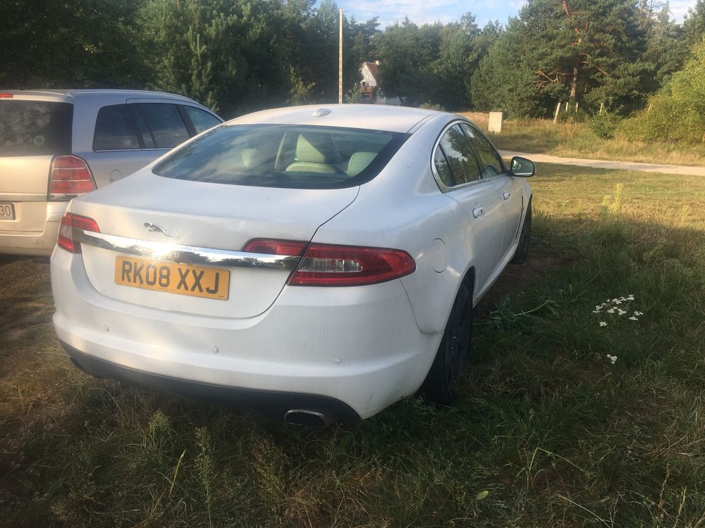 Sprzedam samochód Jaguar xf 4.2 kompresor v8 2008