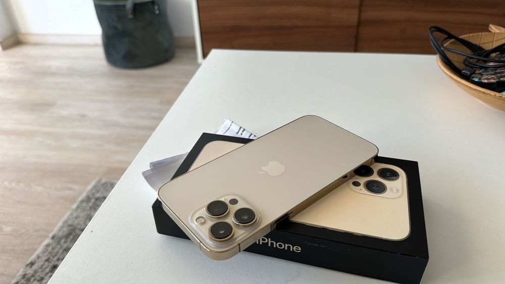 Vendo iPhone 13 Pro Max 256Gb Livre Fatura de Compra