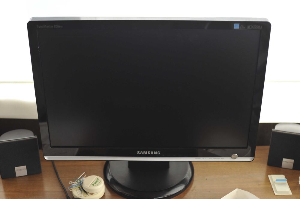 Samsung syncmaster 206bw