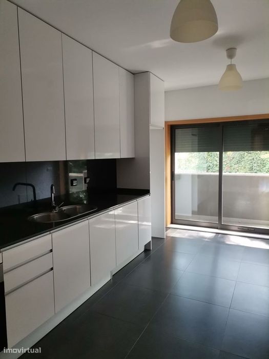 Apartamento T2 Lugar Garagem