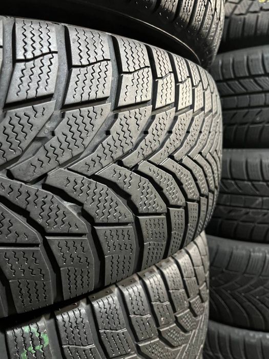 Комплект зимової гуми 235/65/17 , Nexen, 2021 року