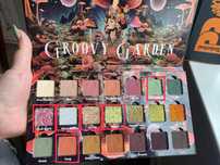 Cienie z palety Groovy Garden
