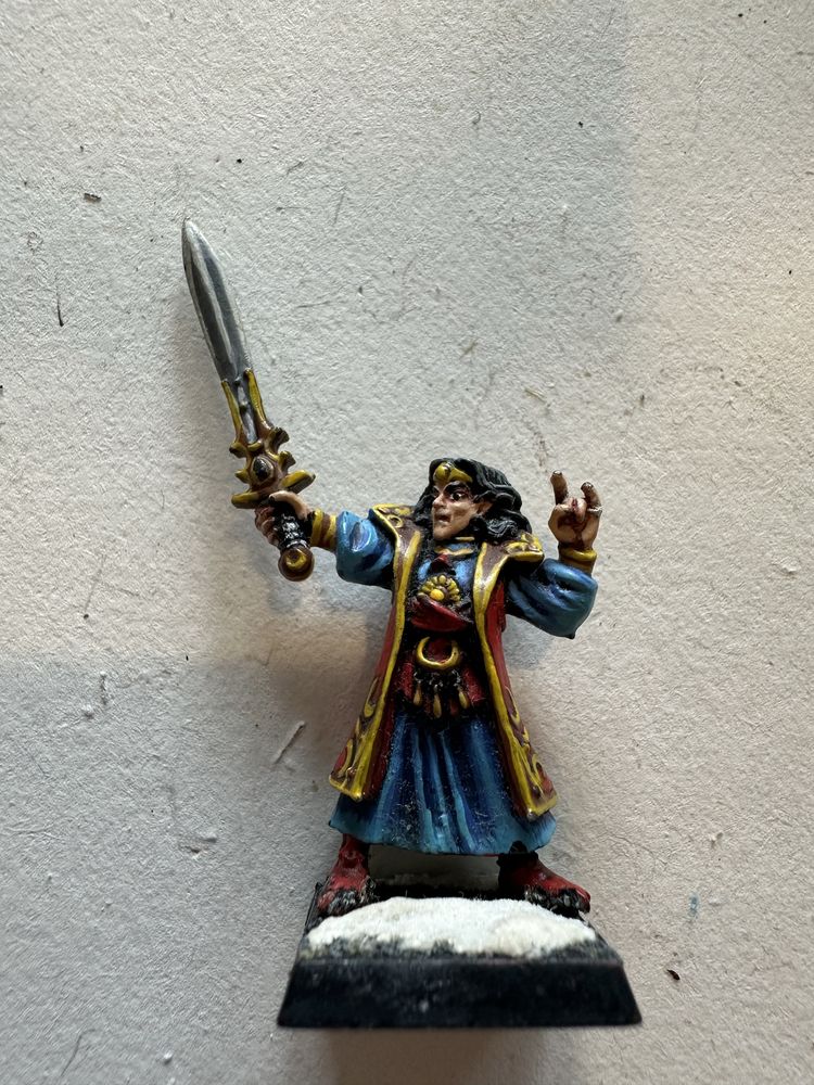 Warhammer High Elves metalowy mag