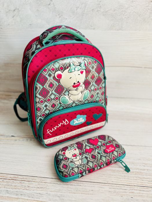 Продам школьный рюкзак портфель