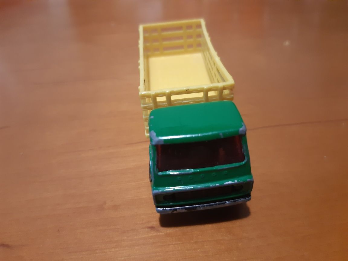 Matchbox Superfast Cattle Truck nr 71 resorak, autko