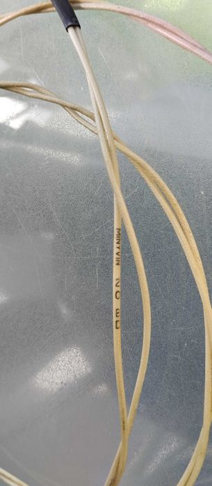 Cabo HiFi audio RCA-RCA interconexão Arataca de Holbein Menezes.