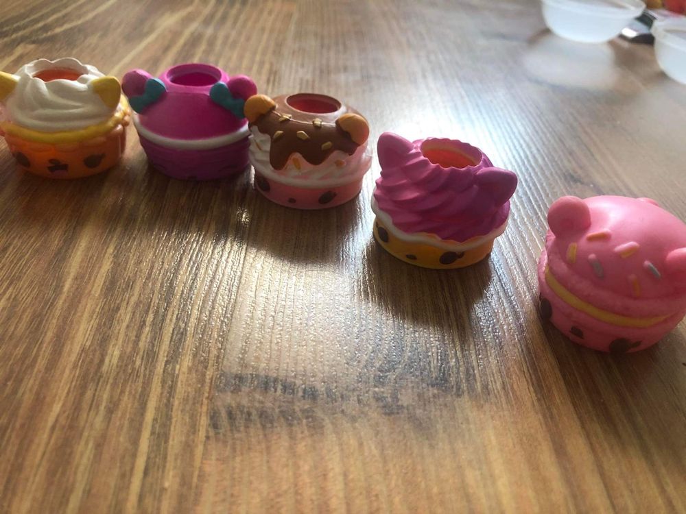 Zabawki num noms :)