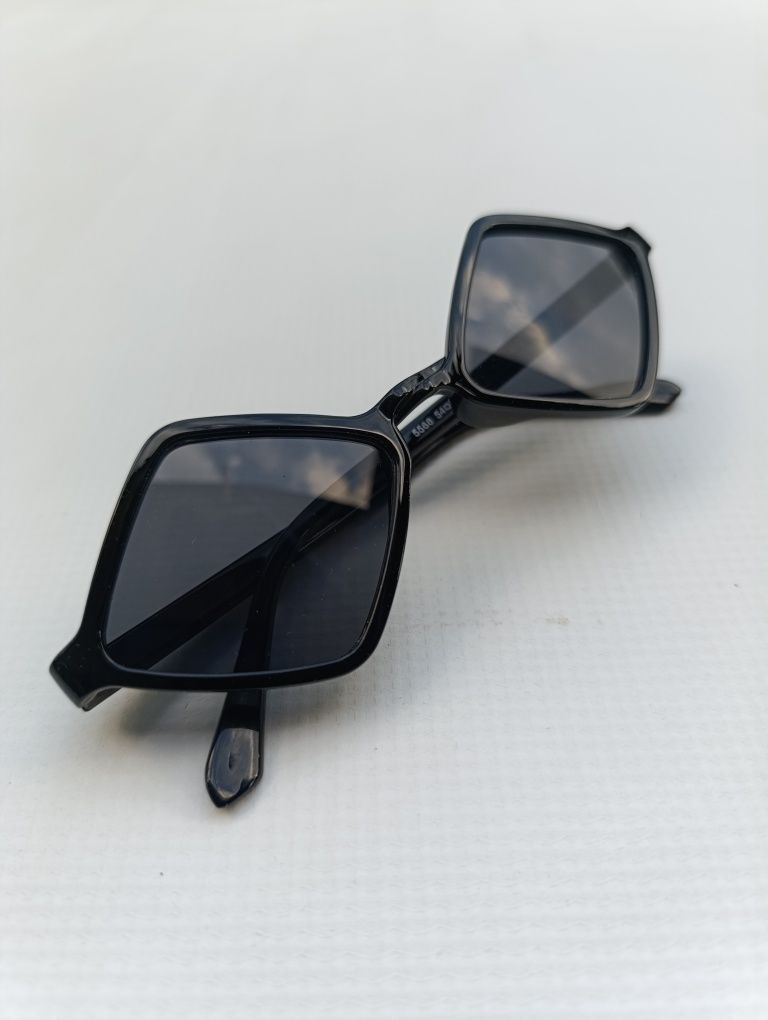 NOWE Czarne okulary przeciwsłoneczne damskie XS