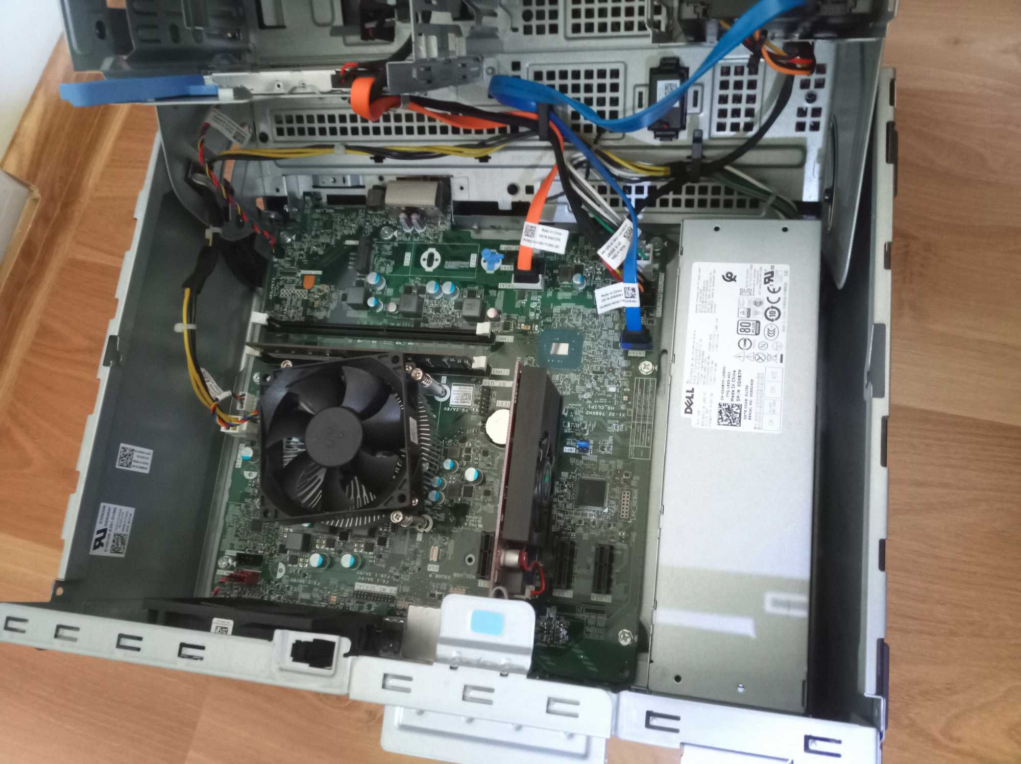 Komputer biurowy/ do firmy Dell i3-6100, RAM DDR4 Dysk SSD Win11, HDMI
