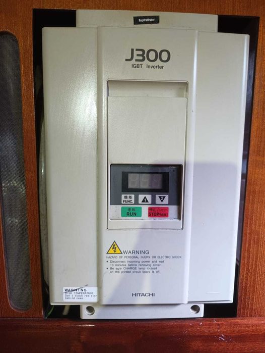 Fotowoltaika Inverter J300 Hitachi 055HFE4