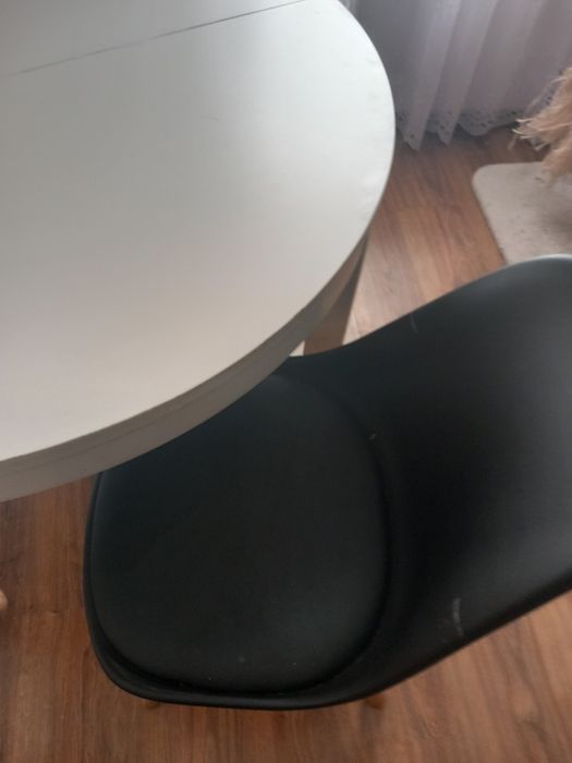 Stół  kuchenny  rozkładany