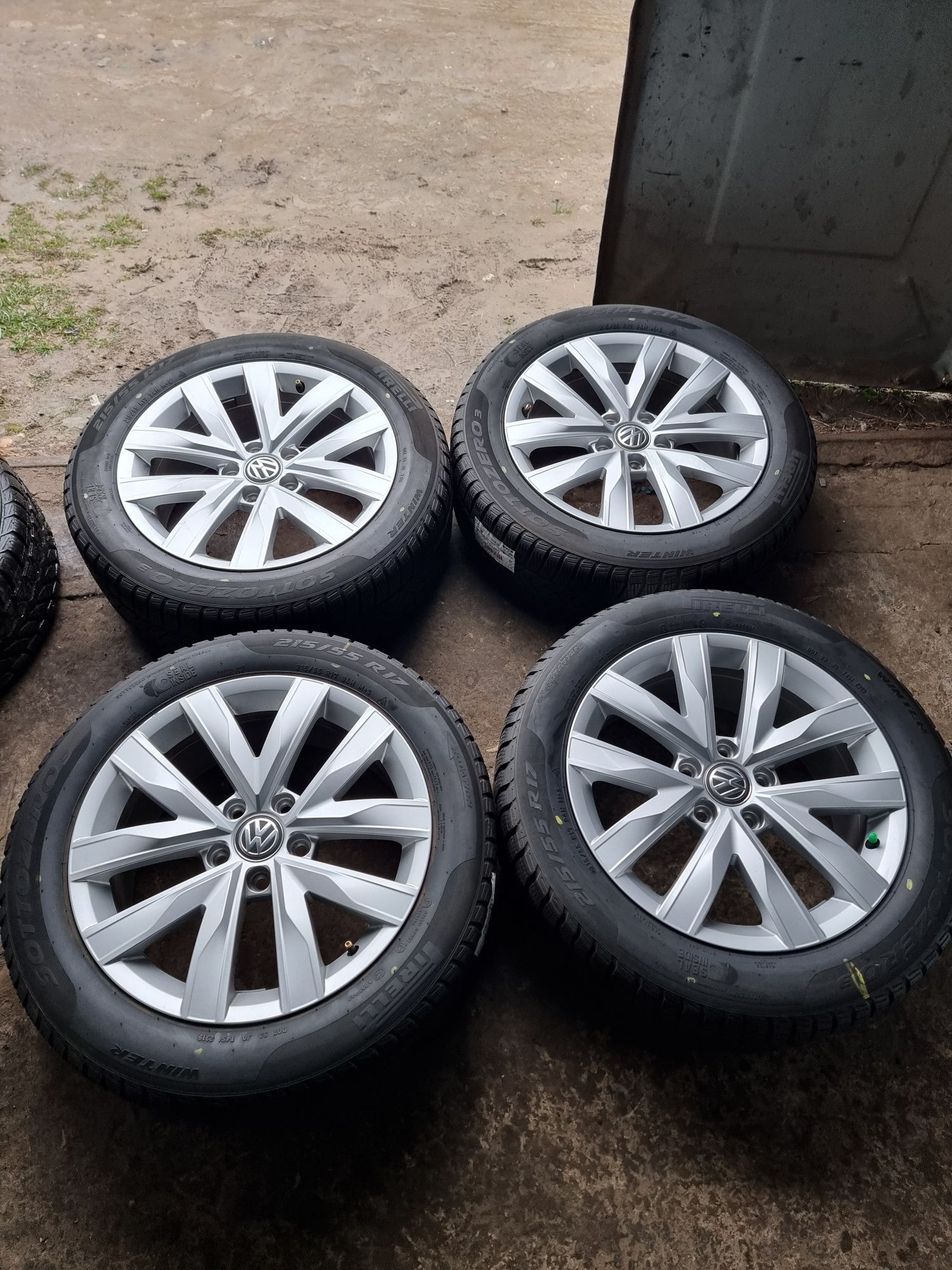 Диски VW R17 5x112 7j ET38 ЦО57.1 оригінал