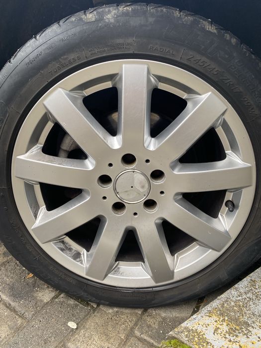 Продам дискиз резиною r17 5/112