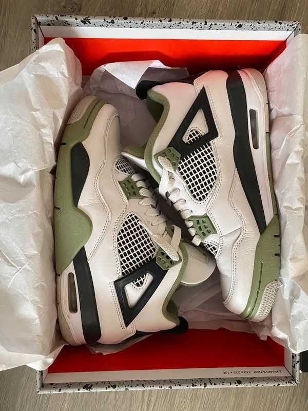 NikeAir Jordan4Retro R.43