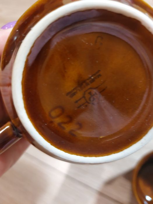 Filiżanka ze spodkiem porcelit pruszków brązowa kratka