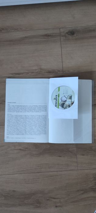 Descubre2 książka i ćwiczenia