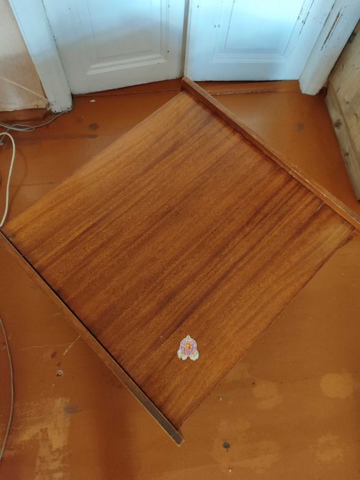 Тумба с полочкой деревянная старинная