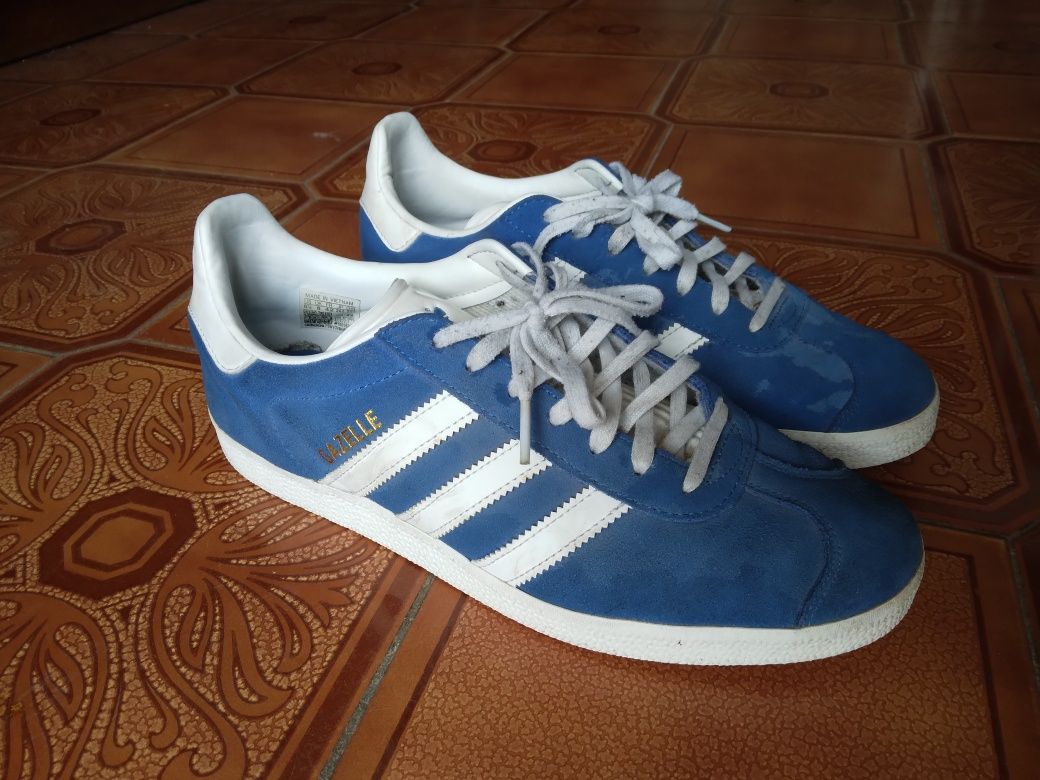 Ténis adidas CAZELLE azul n42