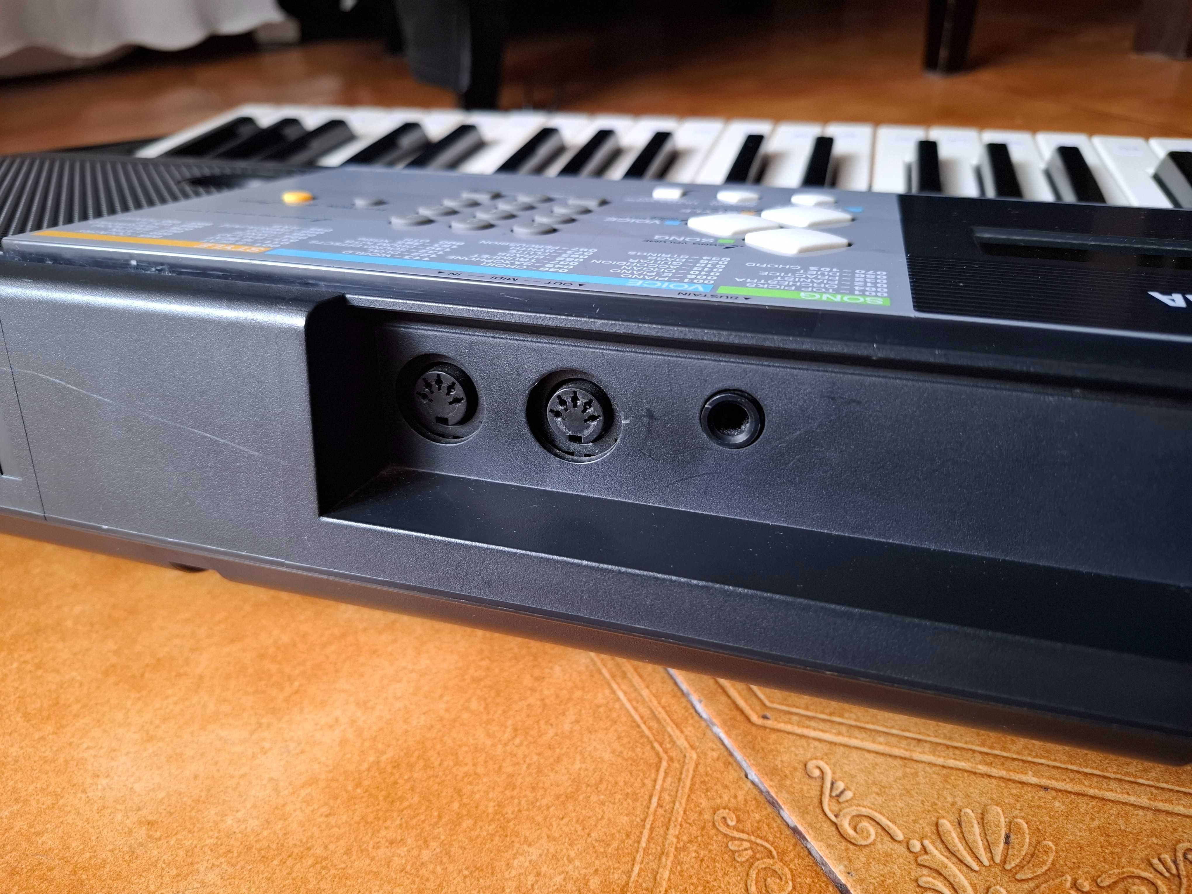 Teclado Yamaha em muito bom estado