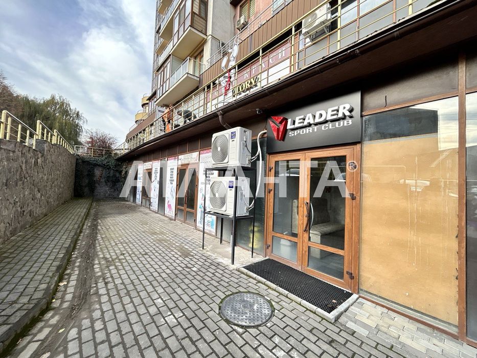 Діючий спорт клуб в новобудові!