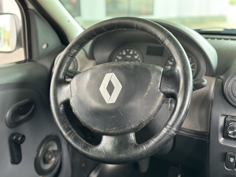 Продам Renault Logan