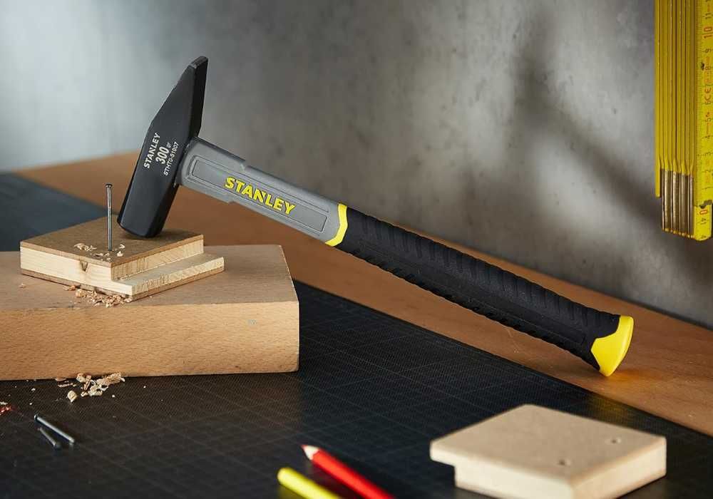 Młotek Ślusarski Stanley STHT0-51907 | Wytrzymały,Profesjonalny