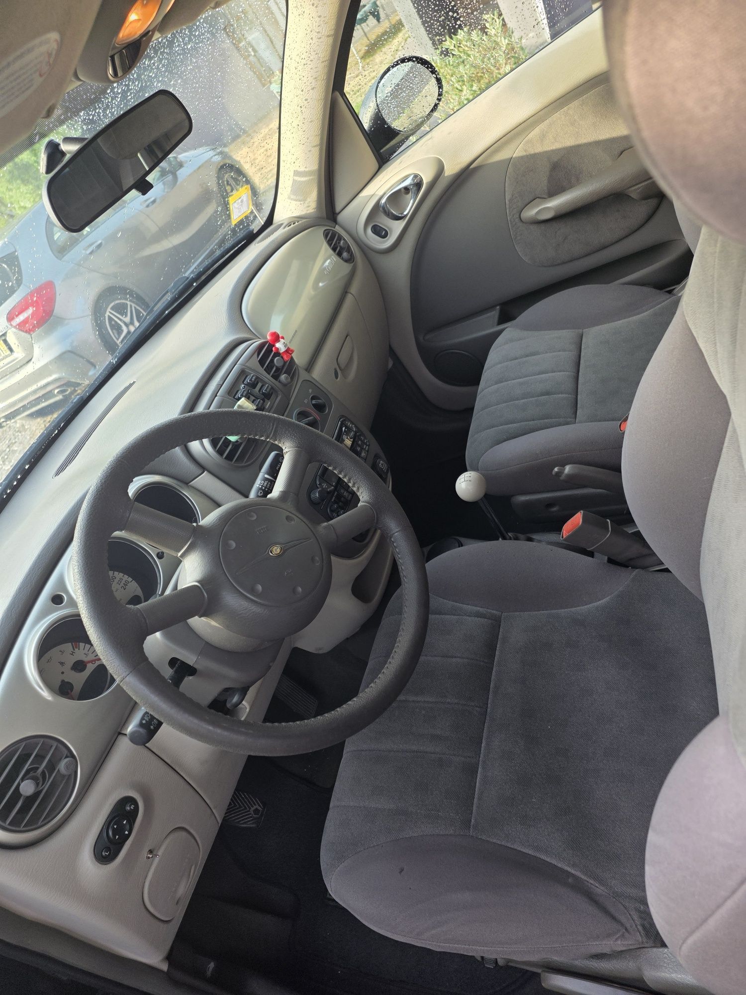 CHYSER a gasolina 2001 com 161.000 km reais, Mod: PT Cruiser 3.300 € (