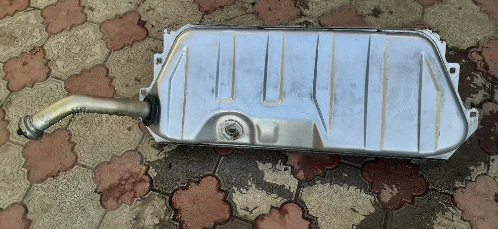 Бак топливный  Mercedes w210