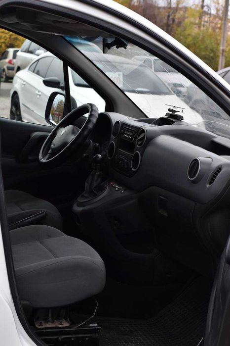 Peugeot Partner 1.6 2012 дизель (Перший внесок від 20%)