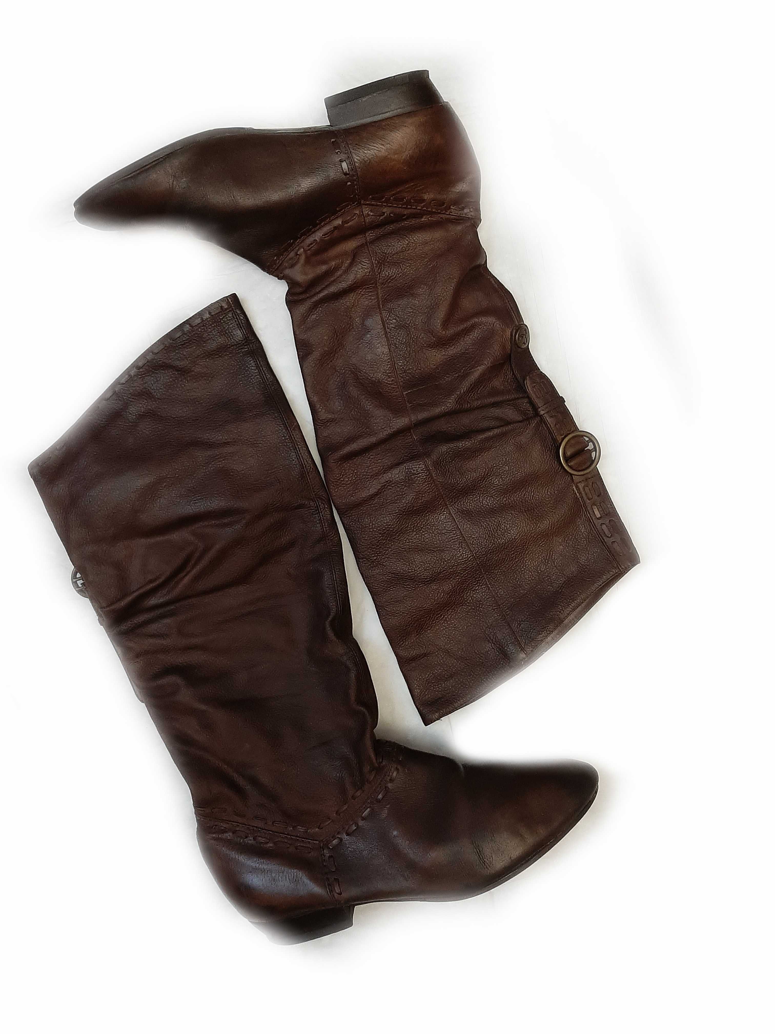 Сапоги кожаные низкий каблук р 37-38 Бразилия коричневые,казачек