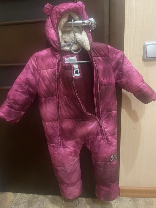 Детский розовый комбинезон Gap