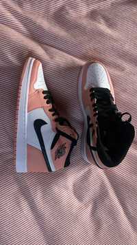 Nike Air Jordan 1 Mid Pink Quartz GS

Size 39